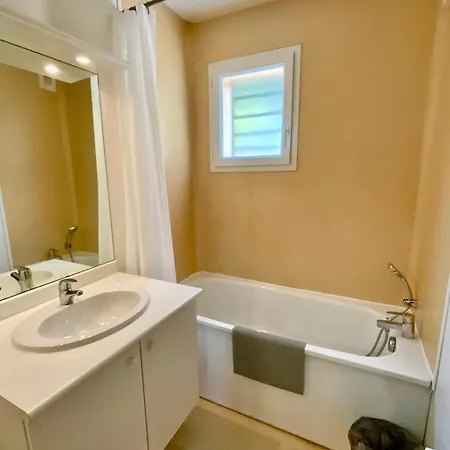 J58 Les Naiades- 2 Bedrooms For 5 People ! 阿韦恩